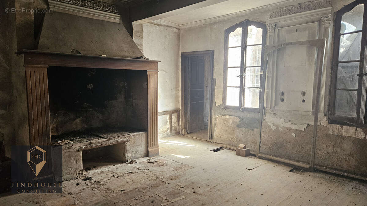 Maison à SARAMON