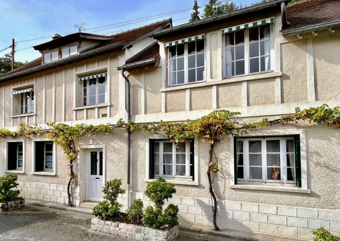 Maison à LA ROCHE-GUYON