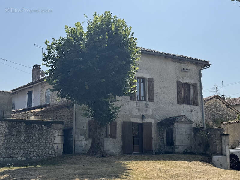 Maison à SAINT-PAUL-LIZONNE