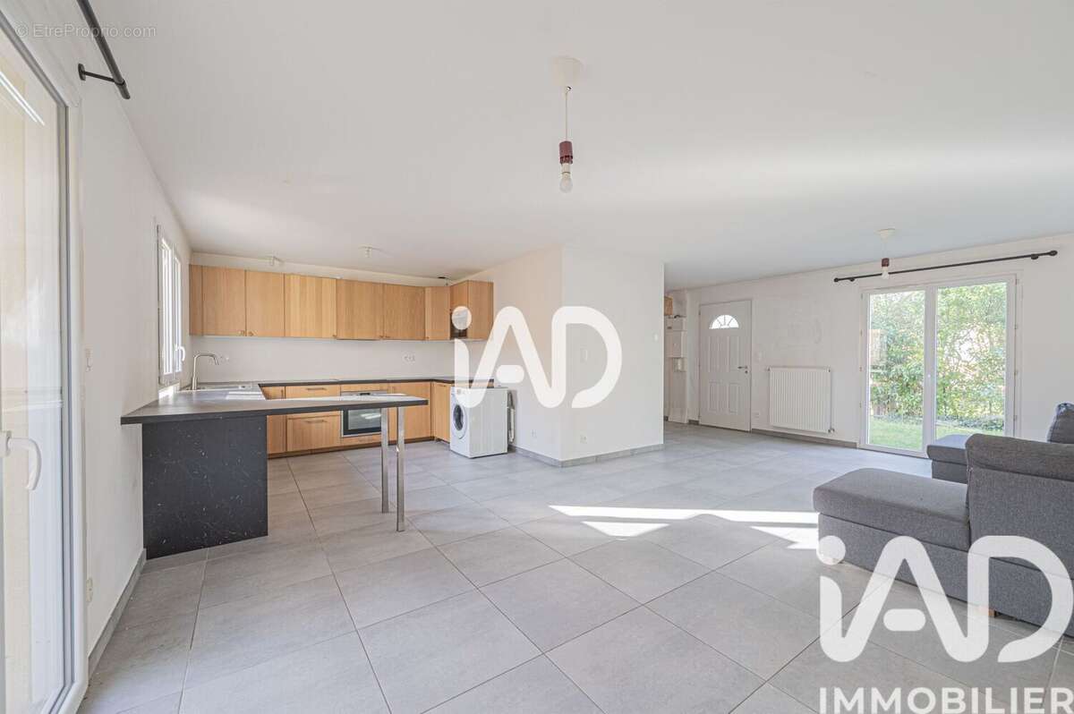 Photo 6 - Maison à ESBLY