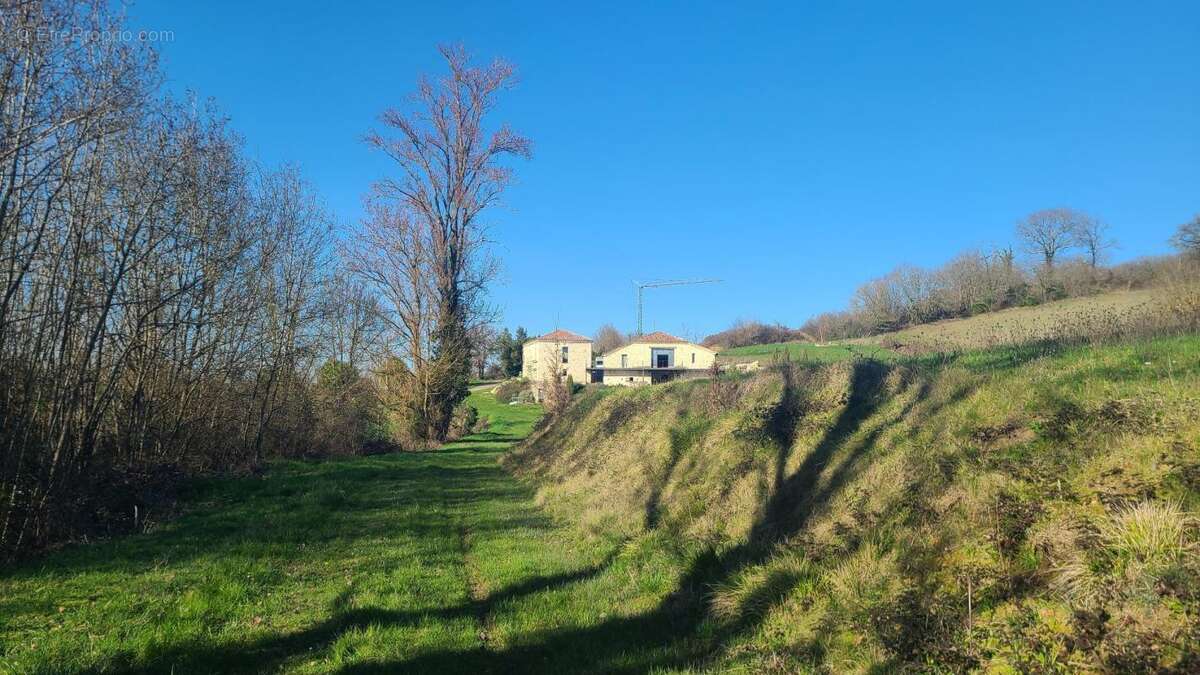 Maison à BRASSAC