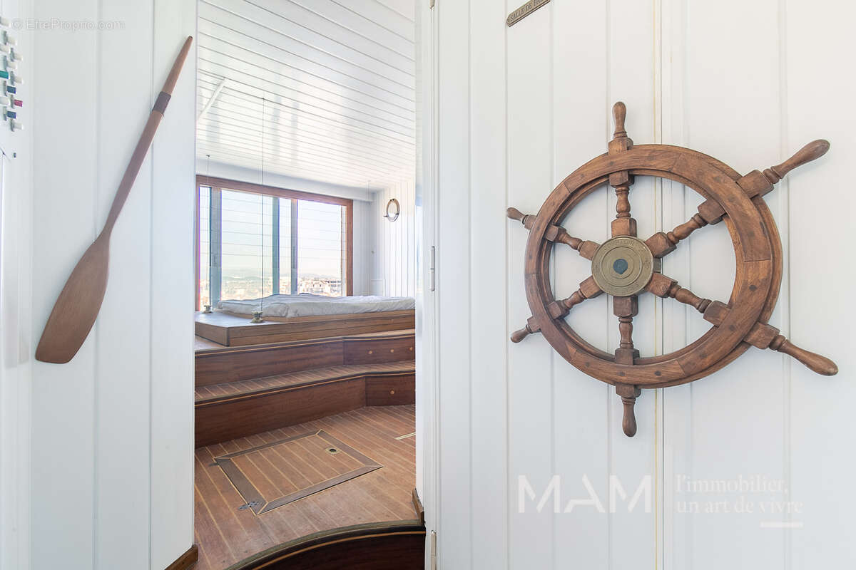 Appartement à MARSEILLE-6E