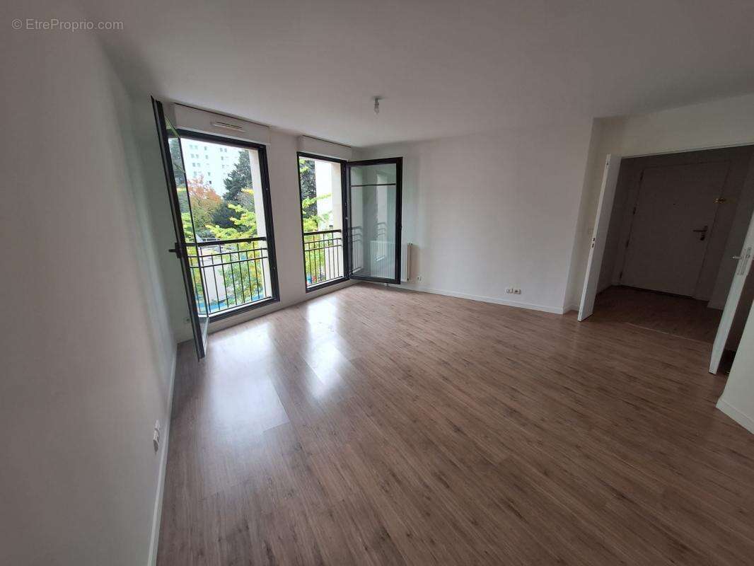 Appartement à LEVALLOIS-PERRET
