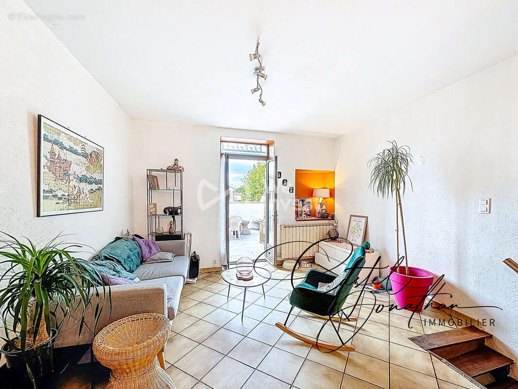 Maison à CHASSE-SUR-RHONE