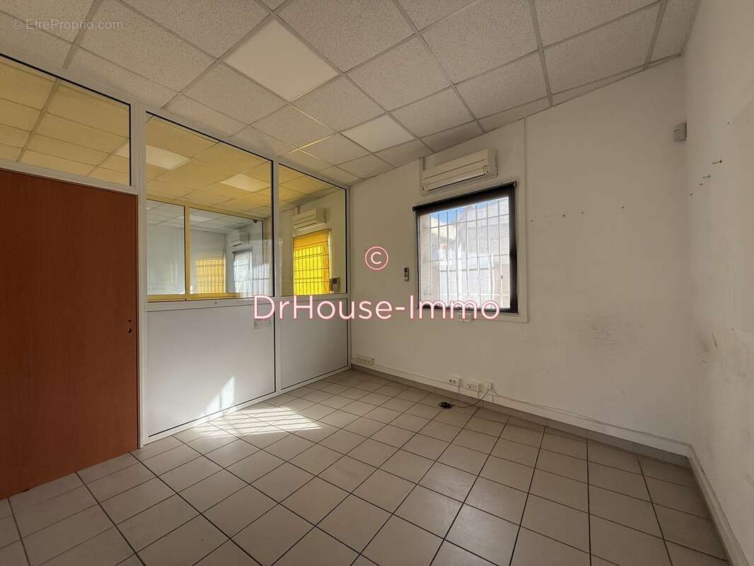 Commerce à MARSEILLE-15E