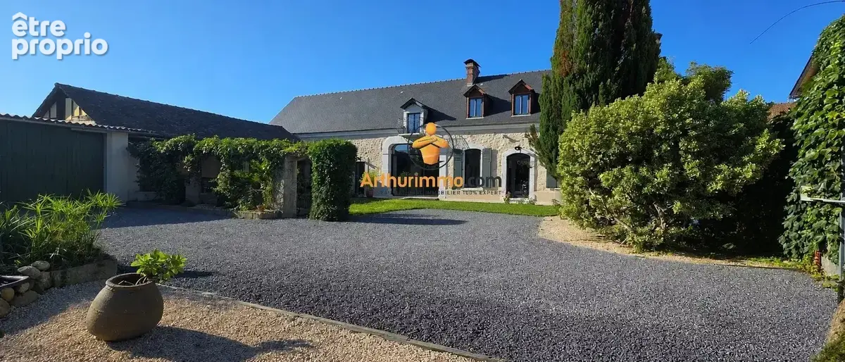 Maison à PONTACQ