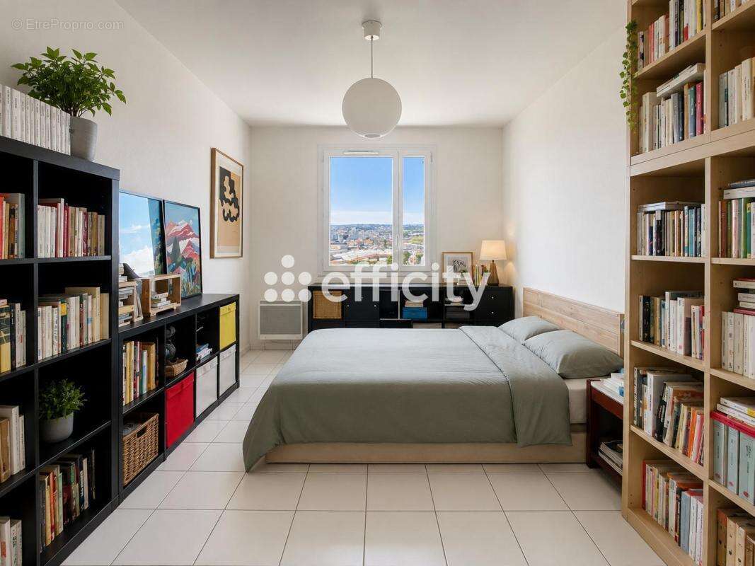 Appartement à MARSEILLE-3E