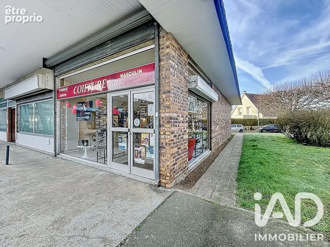Photo 1 - Commerce à PONTAULT-COMBAULT