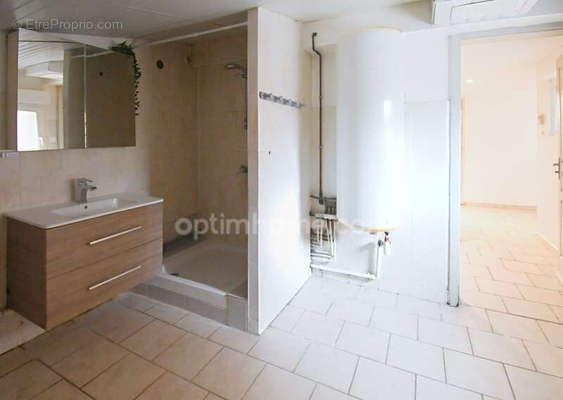 Appartement à AUDUN-LE-ROMAN