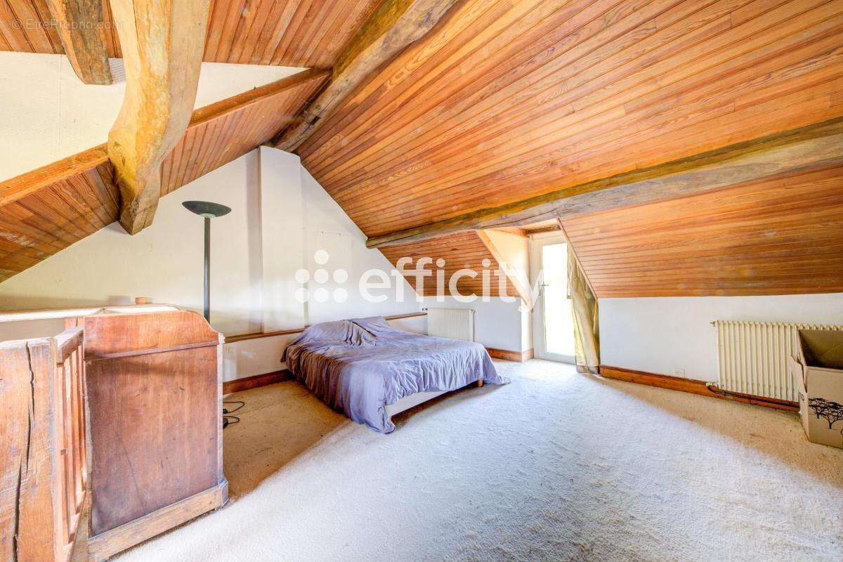 Maison 420 m² à La Boissiere-Ecole  - photo 12