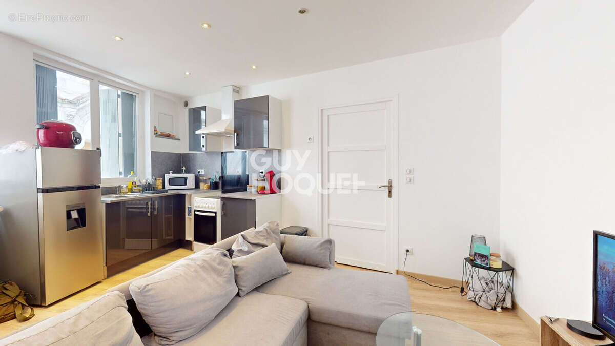 Appartement à LUYNES