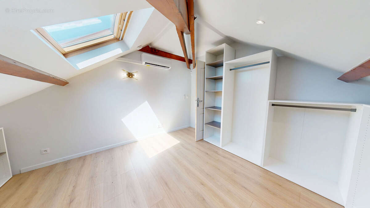 Appartement à SEYSSINET-PARISET