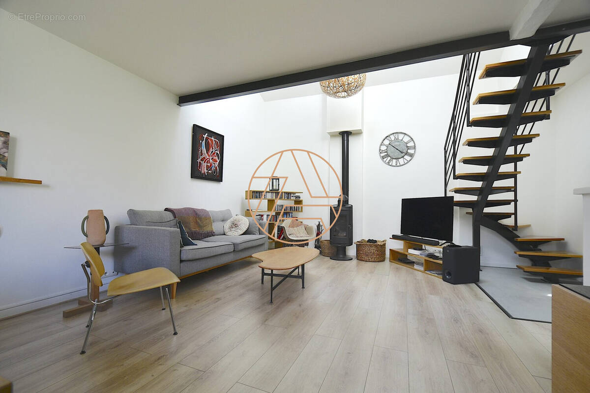 Appartement à SAINT-MAUR-DES-FOSSES