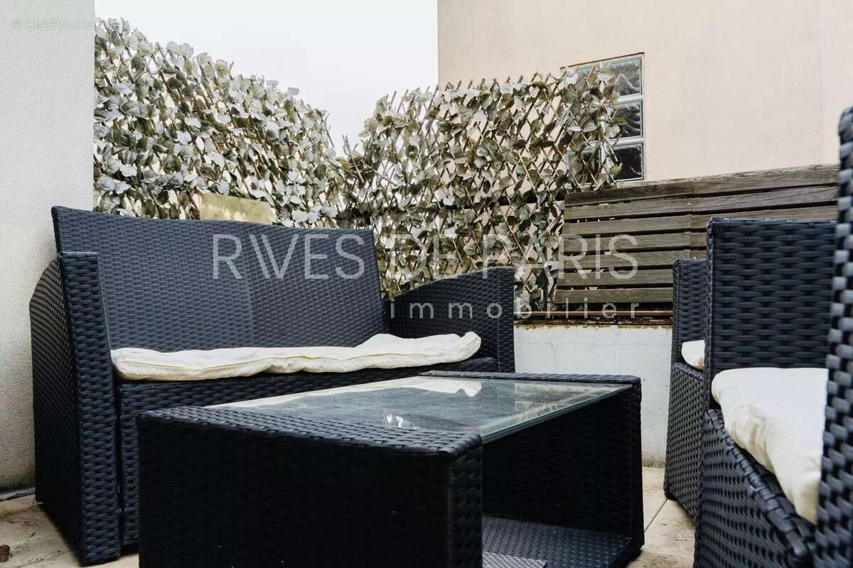 Appartement à COURBEVOIE