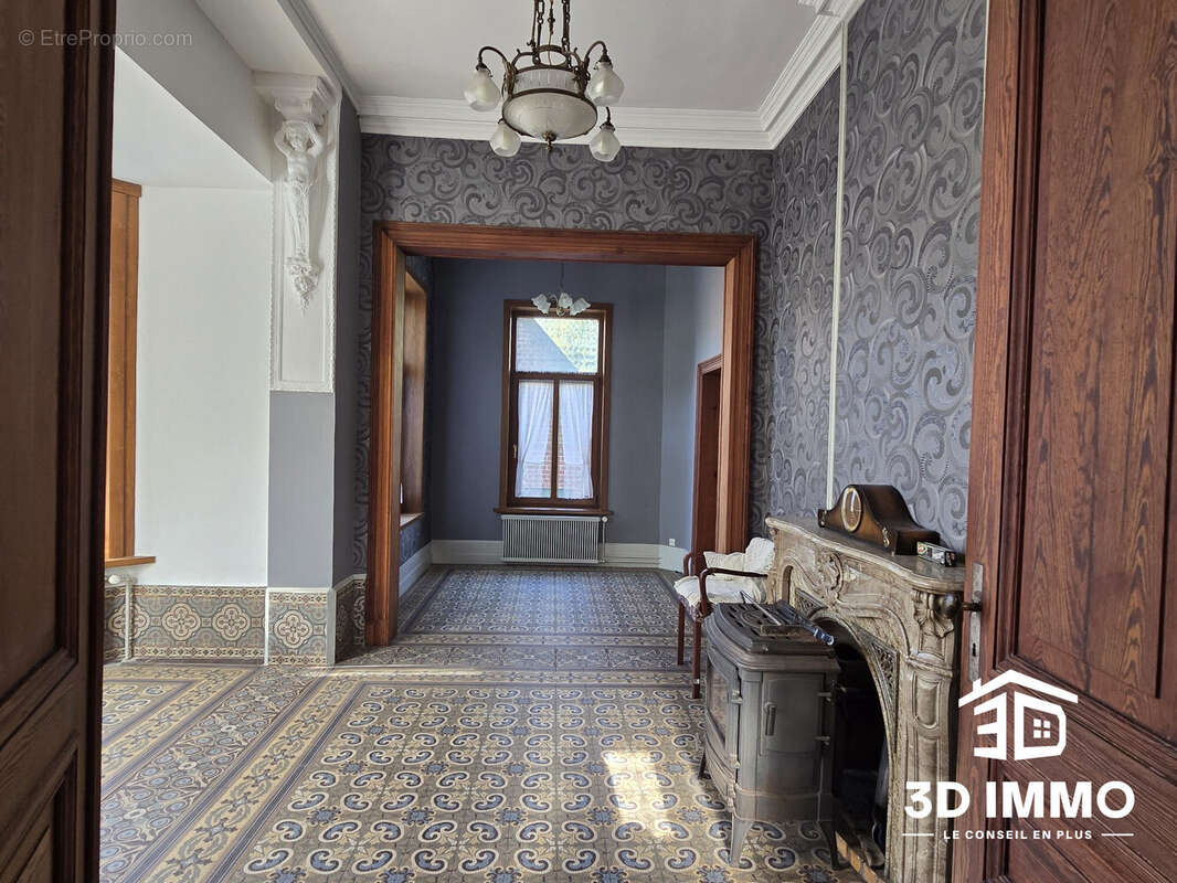 Maison 189 m² à Eppe-Sauvage  - photo 5