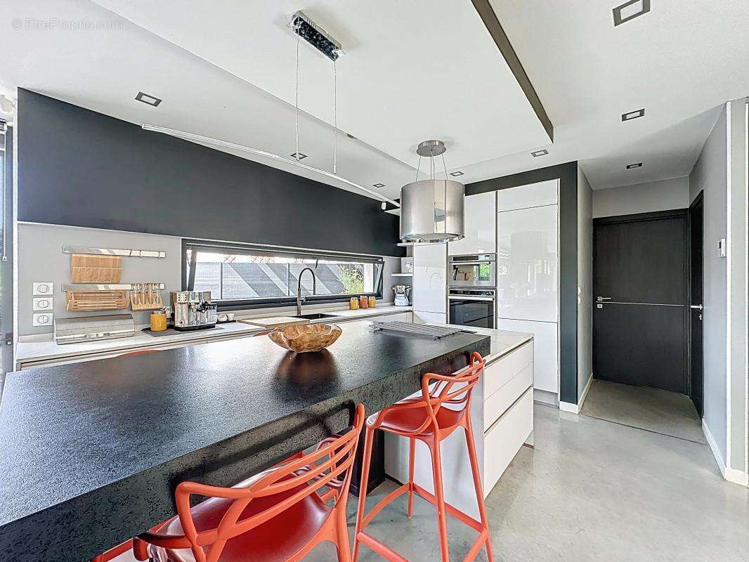 Maison à SAINT-SYMPHORIEN-D&#039;OZON