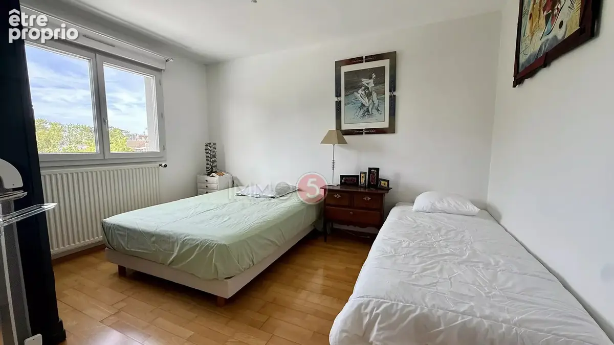 Maison familiale de 162 m² à Gagny – Beaux volumes et grand terrain - photo 10