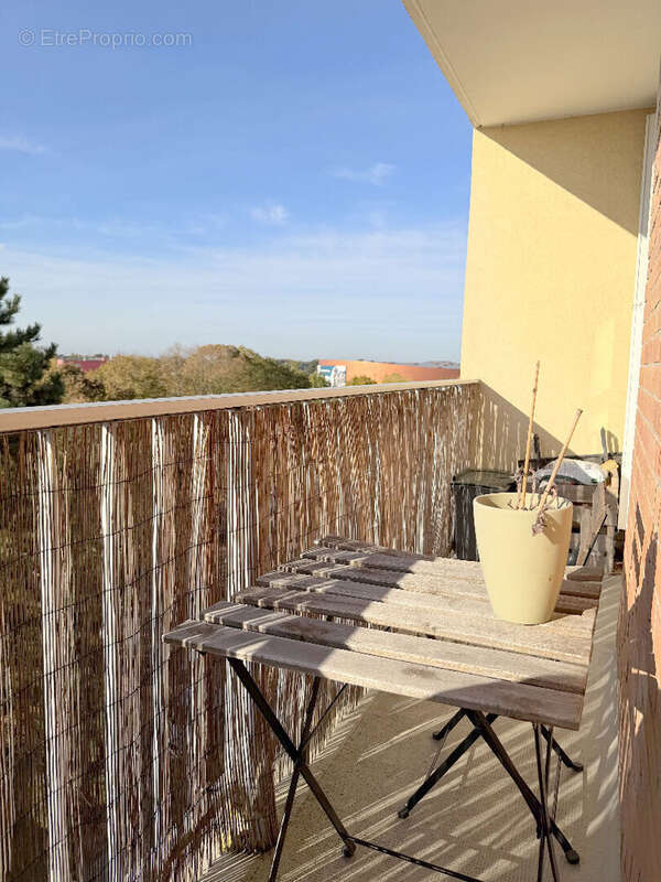 Appartement à MONTIGNY-LE-BRETONNEUX