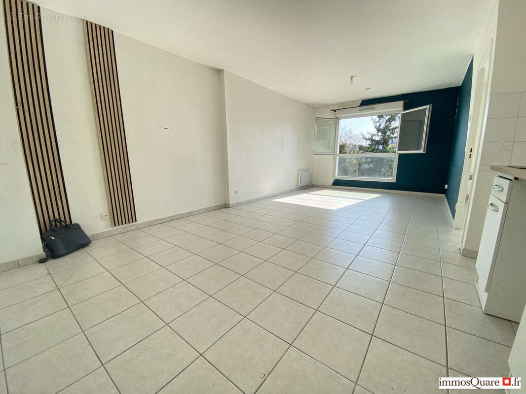 Appartement à LYON-8E