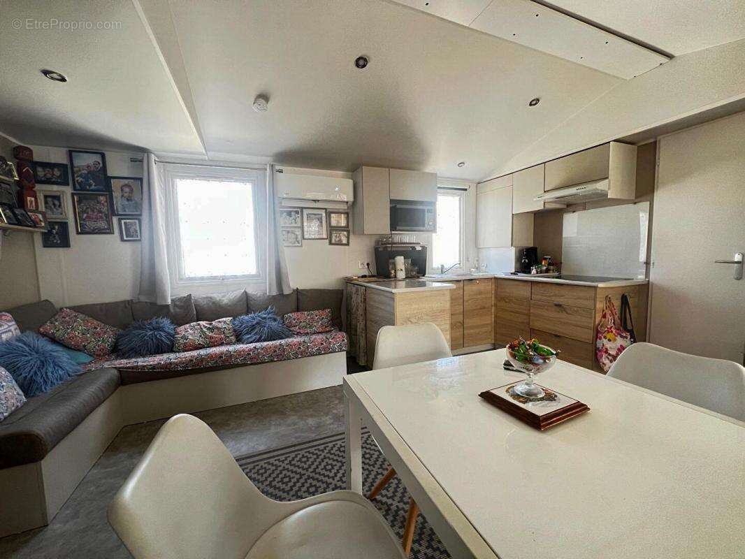 Terrain de Loisir avec Mobile-Home - photo 6