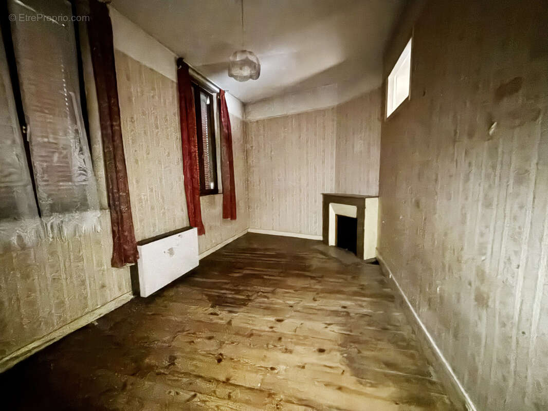 Maison à SAINT-JUST-EN-CHAUSSEE