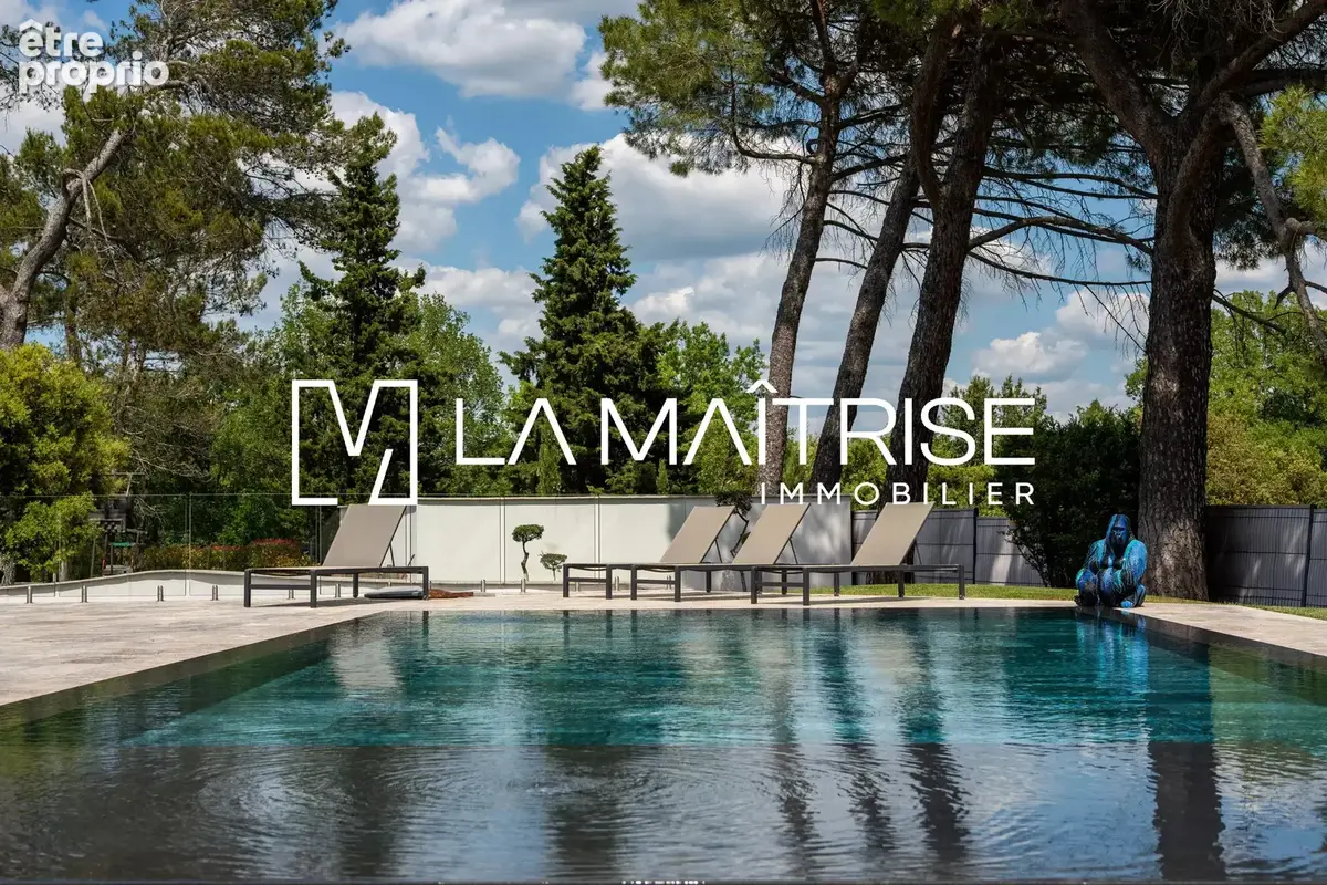 Maison 9 pièces 288 m² à vendre à Saint-Maximin-La-Sainte-Baume (83470) - photo 2