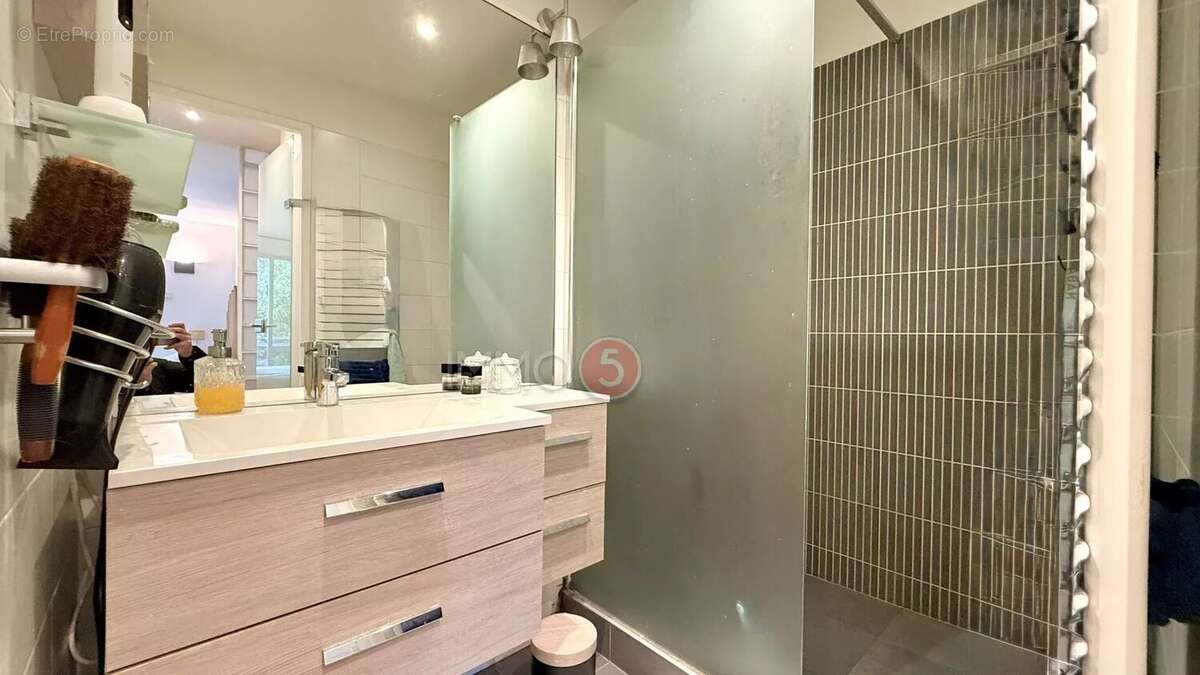 Appartement à LE RAINCY