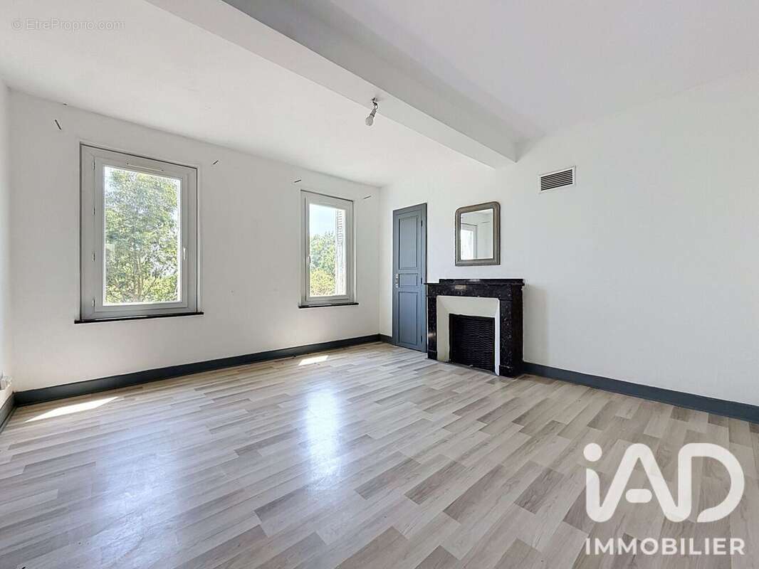 Photo 2 - Maison à MONTREAL