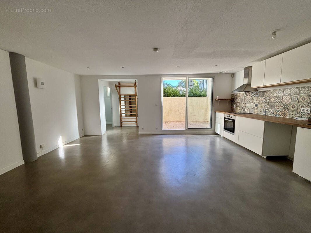 Appartement à CASTELNAU-LE-LEZ