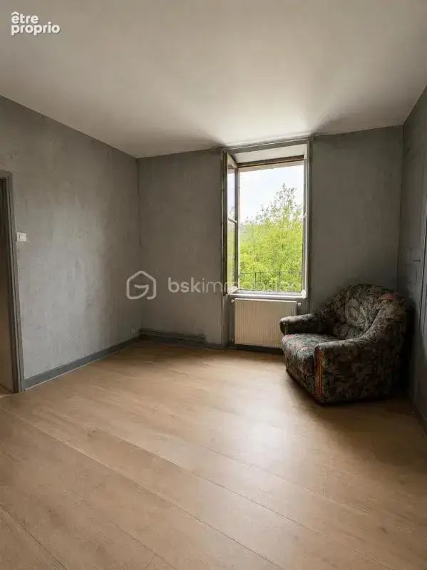 Maison 106 m² à Thiers  - photo 9