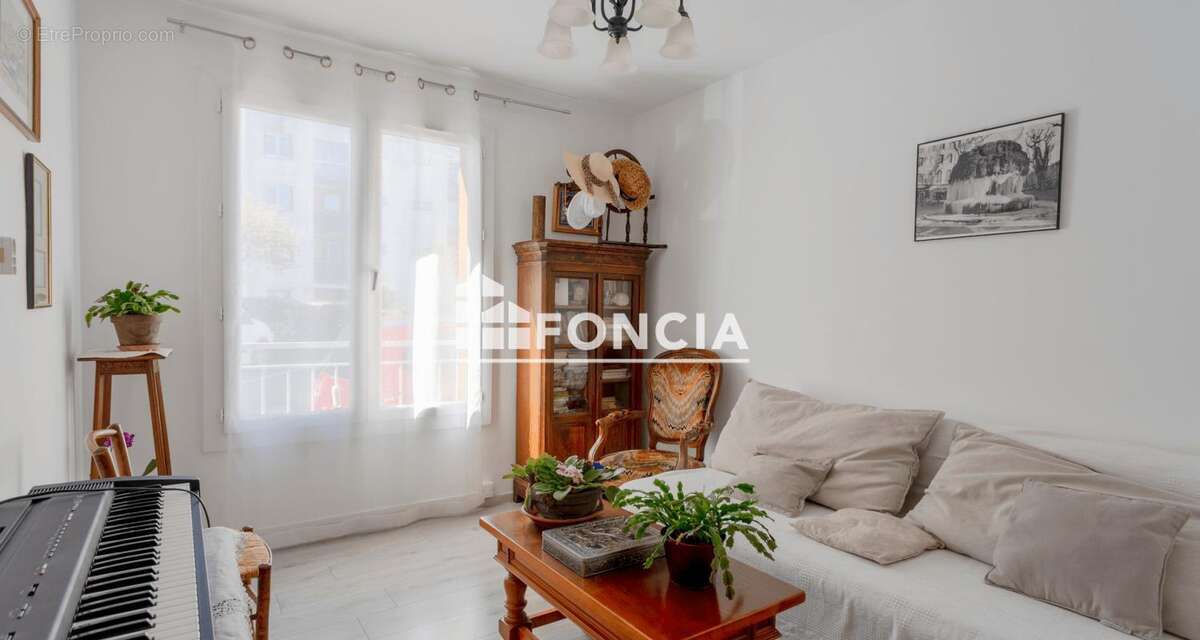 Appartement à SALON-DE-PROVENCE