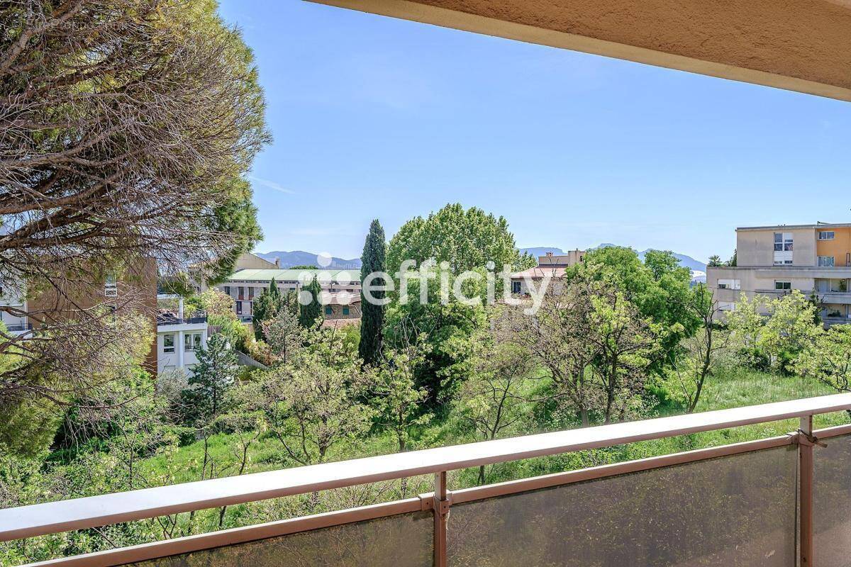 Appartement à MARSEILLE-12E