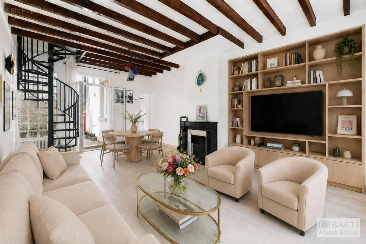 Photo 1 - Maison à COURBEVOIE