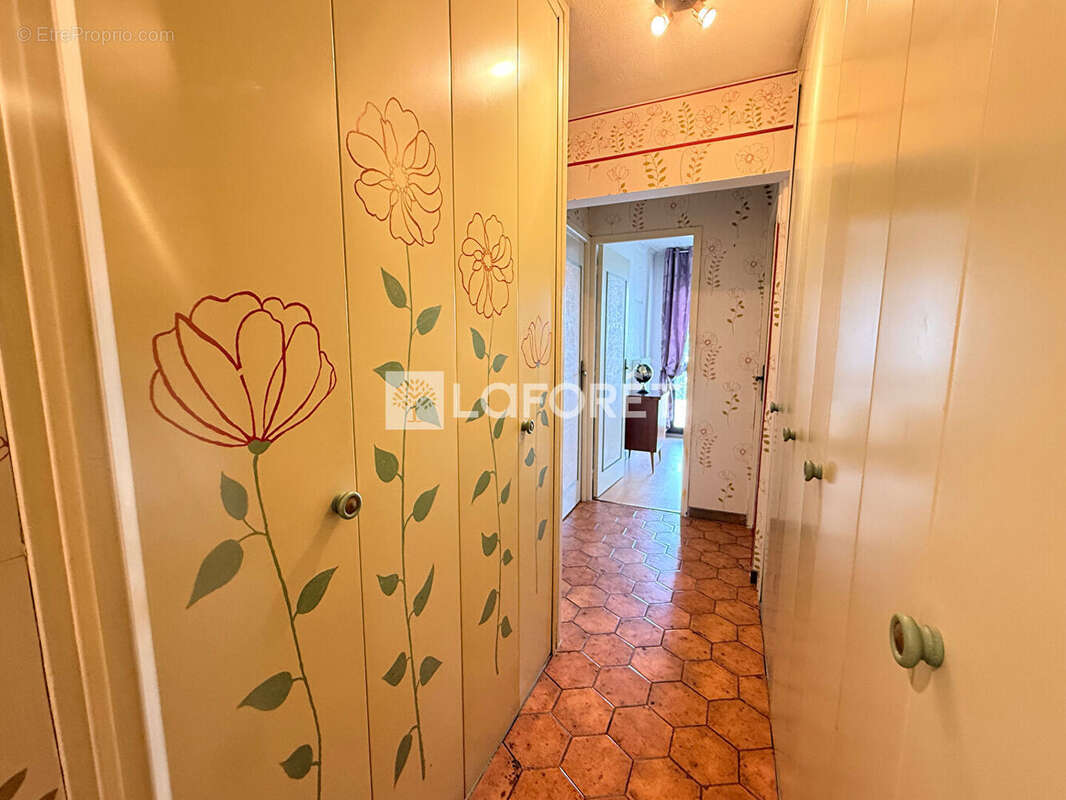 Appartement à LES MUREAUX