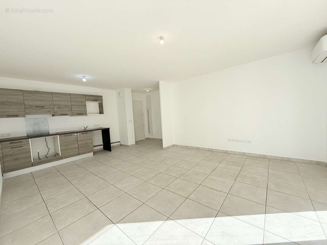 Appartement à LUNEL