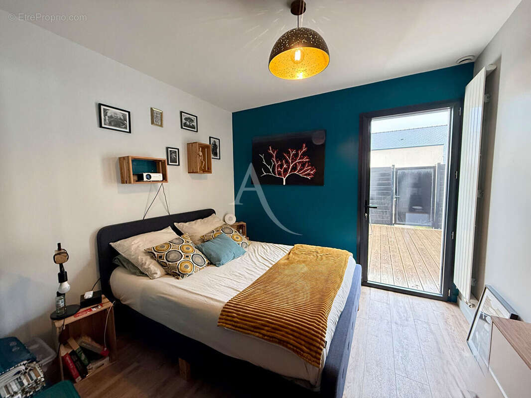 Maison à MESLAY-DU-MAINE