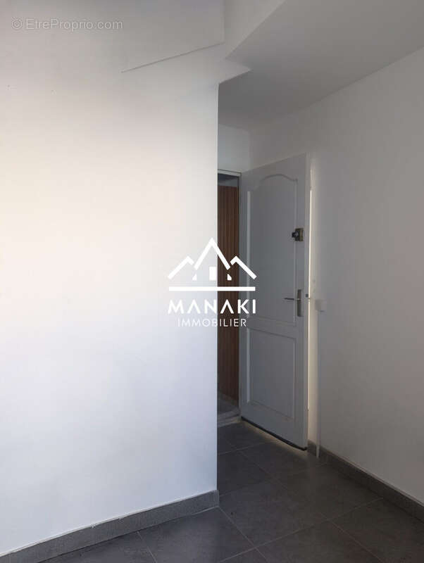 Entrée - Appartement à SAINT-LAURENT-DE-LA-SALANQUE