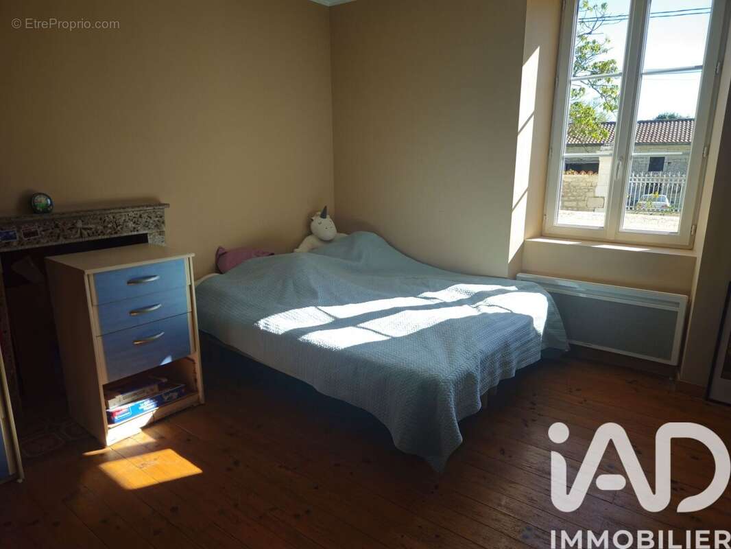 Photo 7 - Maison à XAMBES