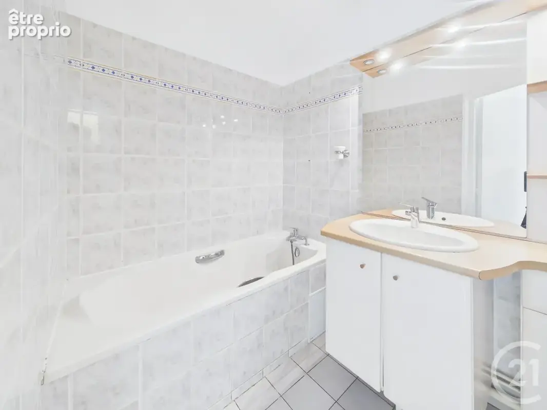 Appartement 5 pièces 82 m² à vendre à Chartres (28000) - photo 10