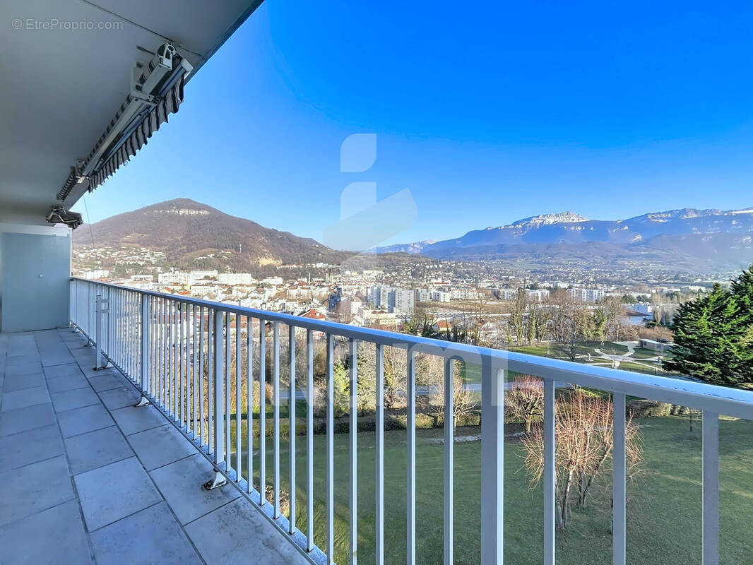 Appartement à VOIRON
