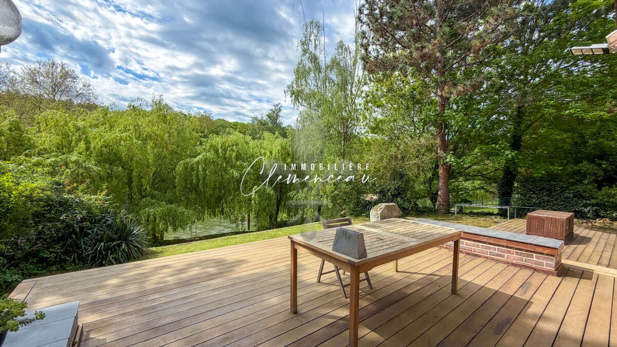 Maison 200m²  Bords de Seine - île Privée - POISSY - photo 4