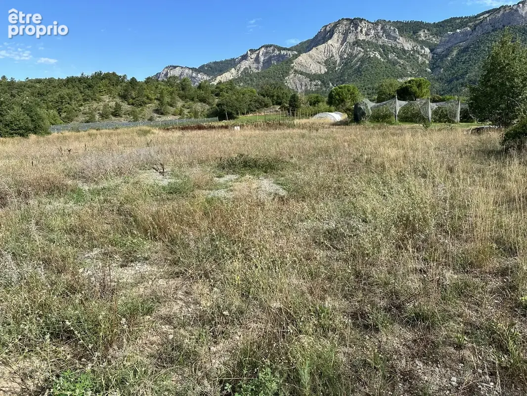 Terrain 827 m² à Ventavon  - photo 2