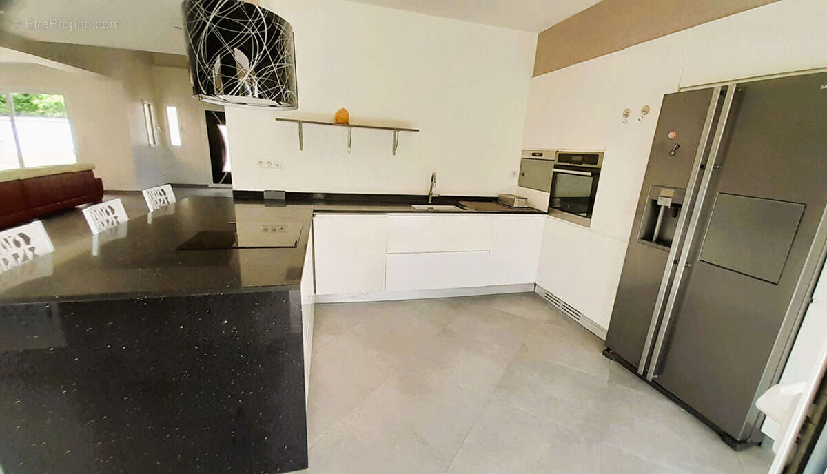 Maison Bruyeres Le Chatel 7 pièce(s) 170 m2 - photo 5