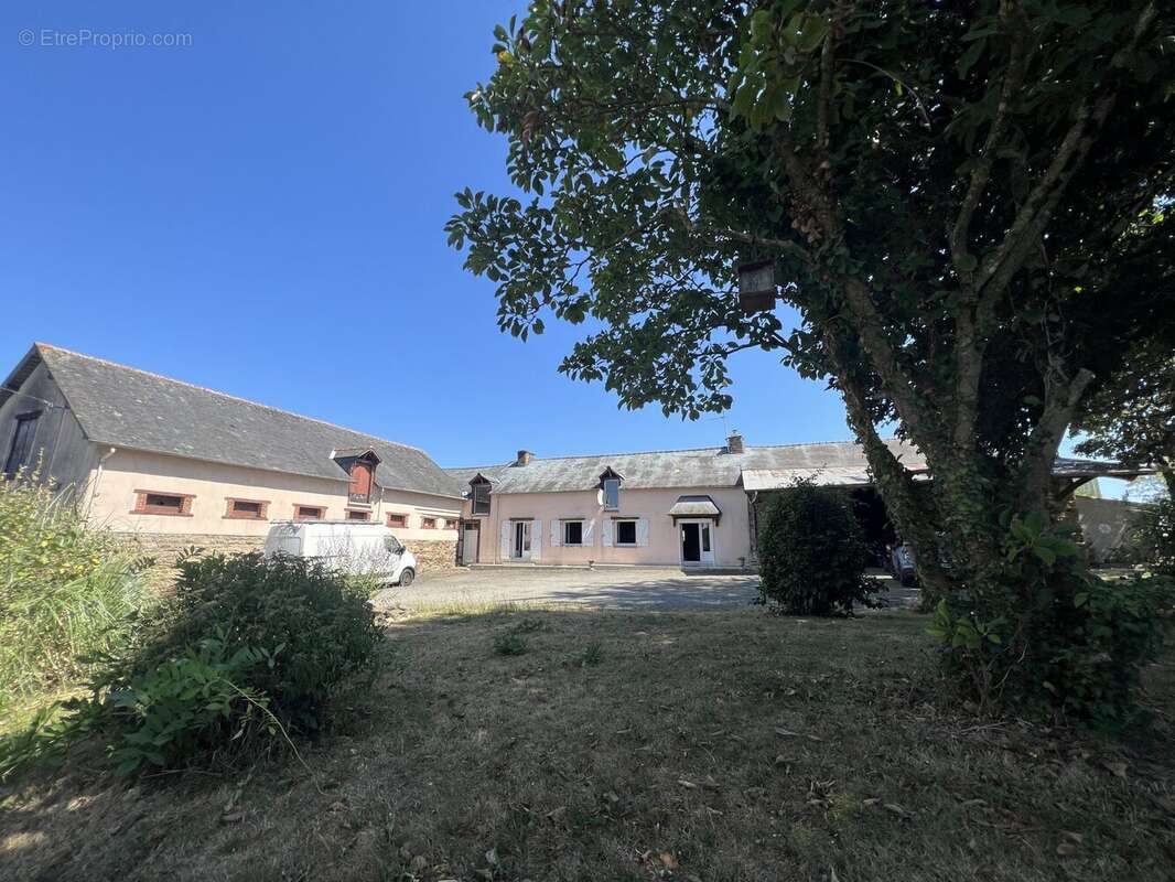 Maison 105 m² à Noyal-Sur-Vilaine  - photo 1
