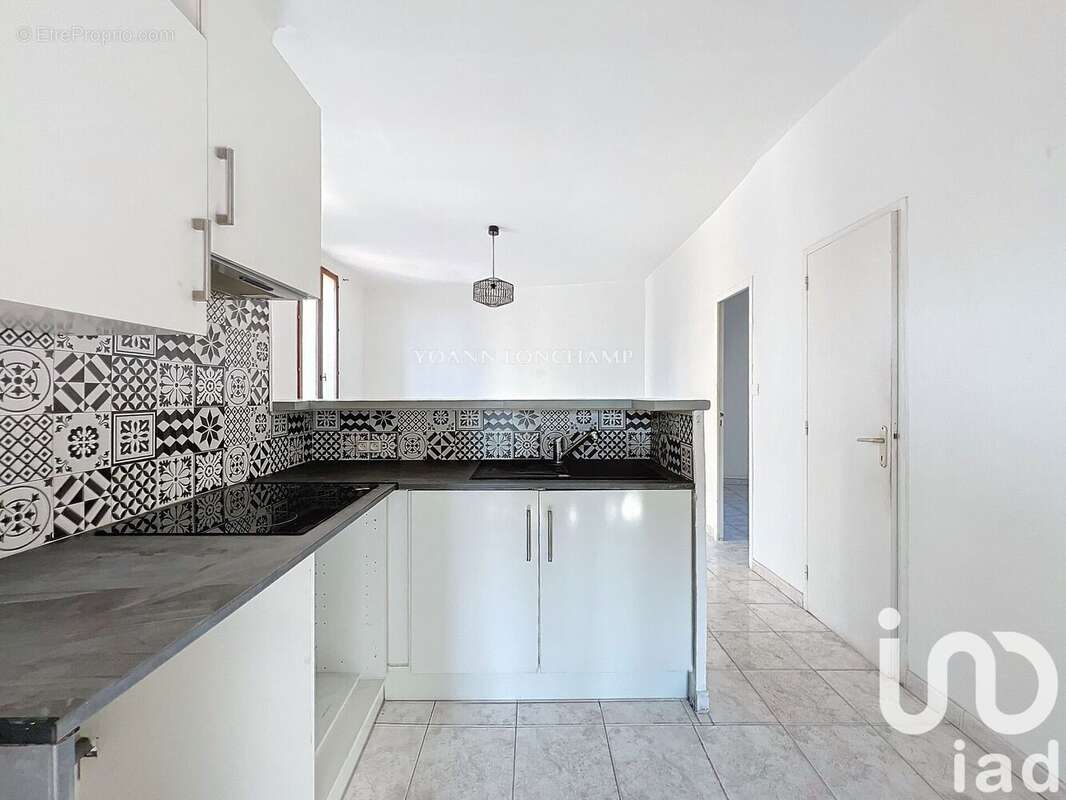 Photo 4 - Appartement à MARSEILLE-5E