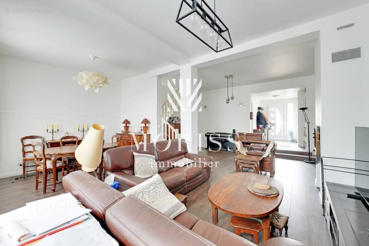 Maison à LE PERREUX-SUR-MARNE