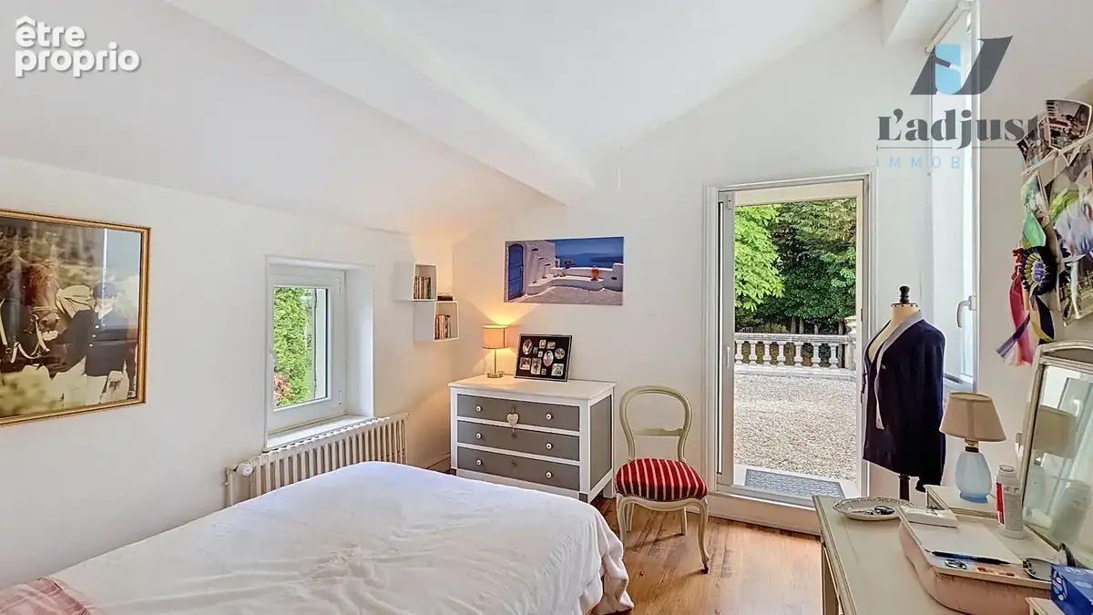 Maison familiale avec piscine et parc paysagé à Saint-Pierre-lès-Nemours (22mn de FONTAINEBLEAU) - photo 13
