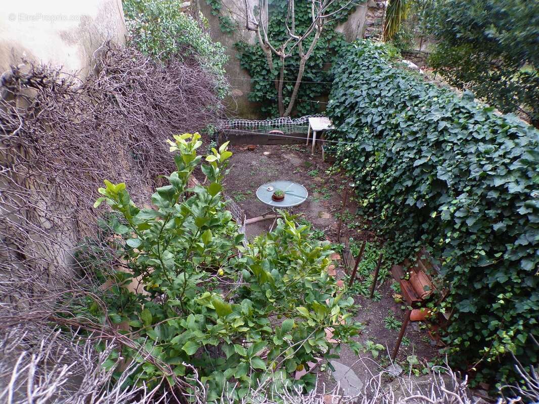 Maison à CAUNES-MINERVOIS