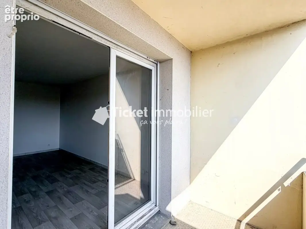 Appartement t2 50m2 tarbes avec balcon, place de parking etc ... - photo 13