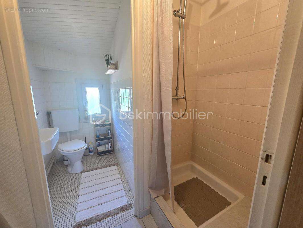 Maison rénovée 5 pièces – 125 m² – Lotissement calme à Randan - photo 9
